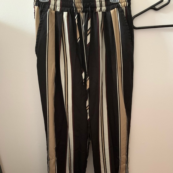 Missguided Striped Pants - Picture 2 of 3